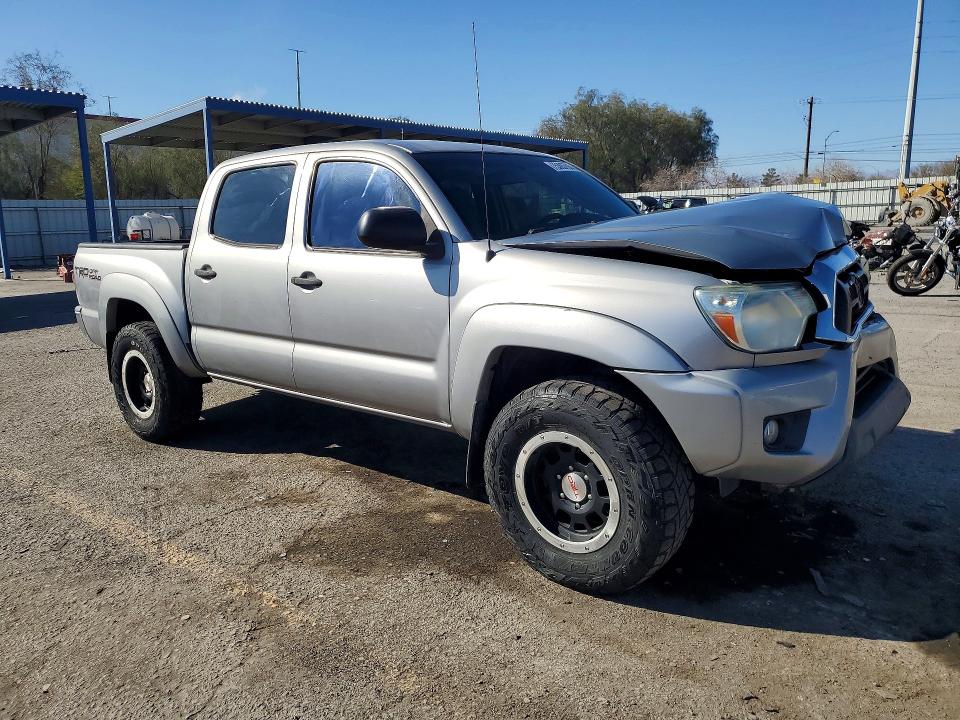 Photo 4 from auction – 2015 TOYOTA TACOMA with VIN 3TMLU4EN4FM191487