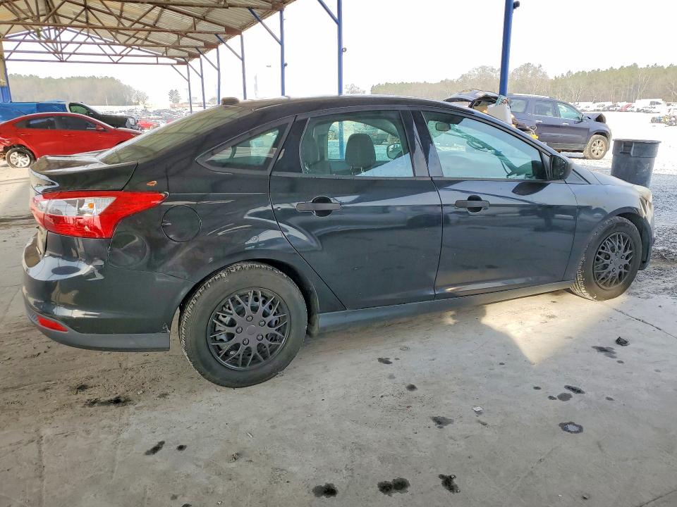 Photo 3 from auction – 2013 FORD FOCUS S with VIN 1FADP3E29DL359723