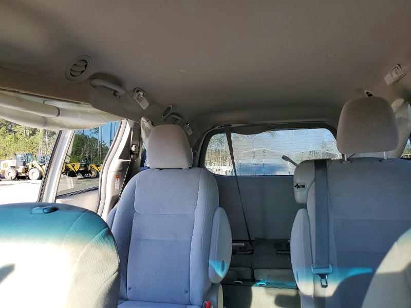 Photo 10 from auction – 2016 TOYOTA SIENNA LE with VIN 5TDKK3DC9GS734295