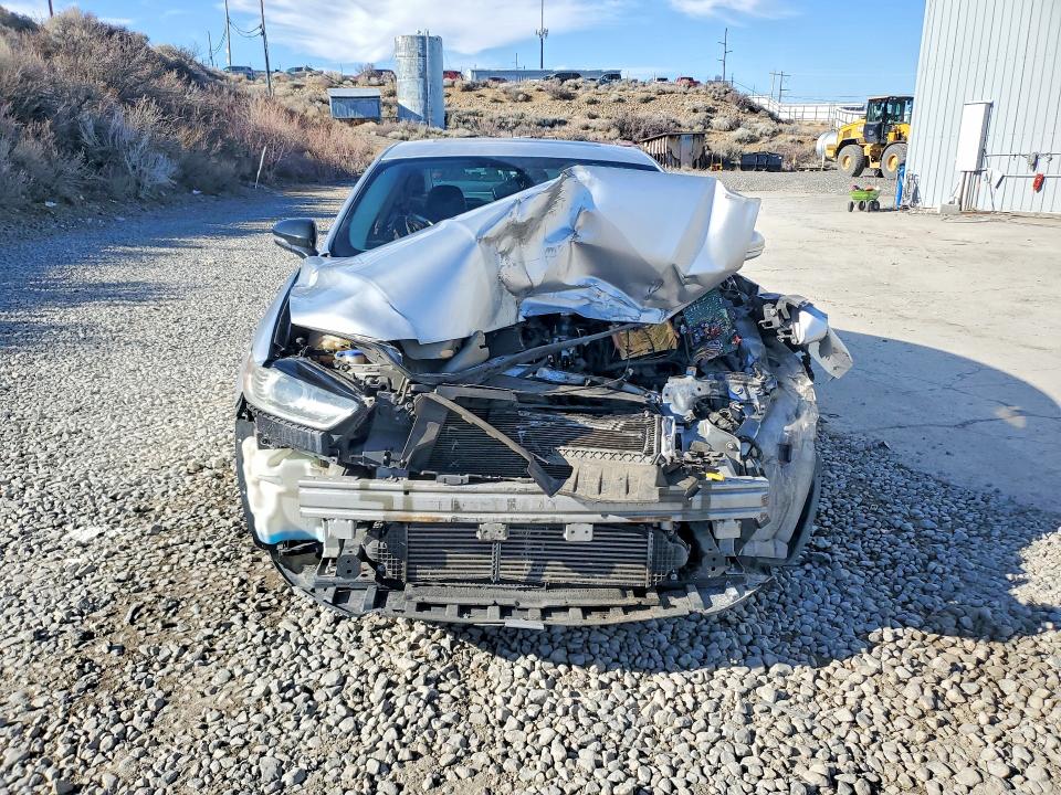 Photo 5 from auction – 2014 FORD FUSION with VIN 3FA6P0K92ER227737