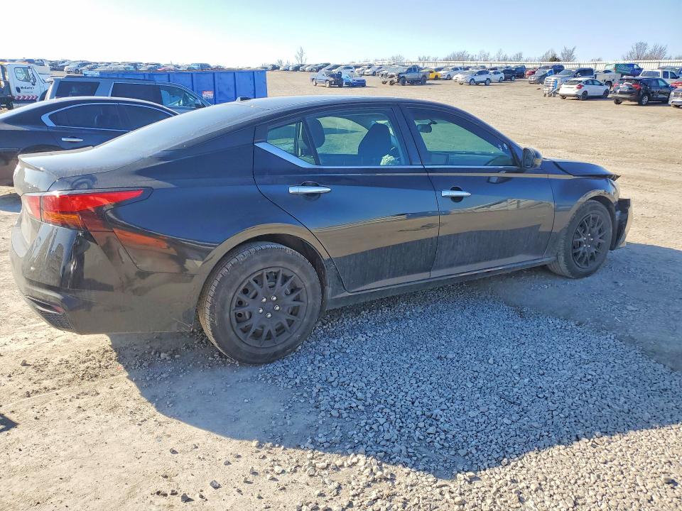 Photo 3 from auction – 2020 NISSAN ALTIMA with VIN 1N4BL4BV7LC276104