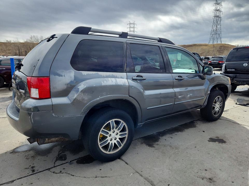 Photo 3 from auction – 2004 MITSUBISHI ENDEAVOR L with VIN 4A4MN41S44E056115