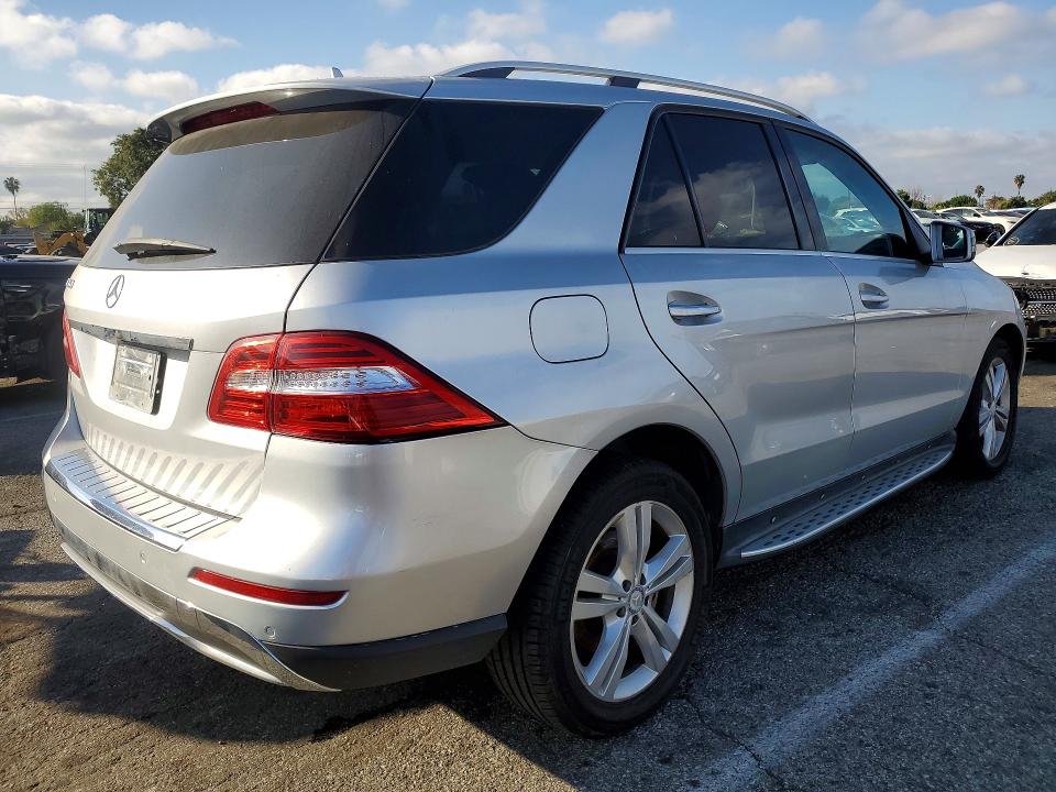 Photo 3 from auction – 2013 MERCEDES-BENZ ML with VIN 4JGDA5JB2DA227343