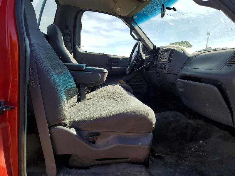Photo 10 from auction – 2000 FORD F150 with VIN 1FTRF17W3YKA53362