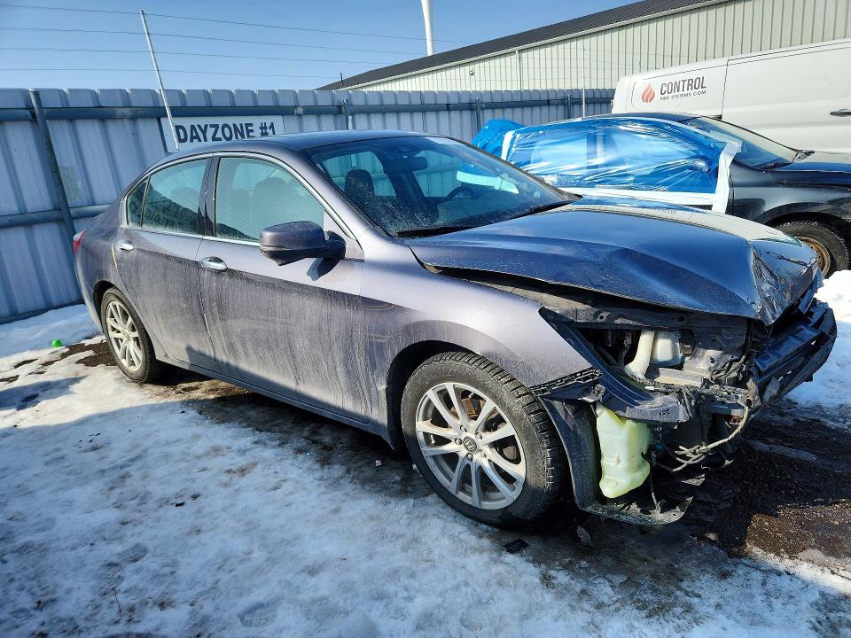 Photo 4 from auction – 2014 HONDA ACCORD with VIN 1HGCR3F96EA800122