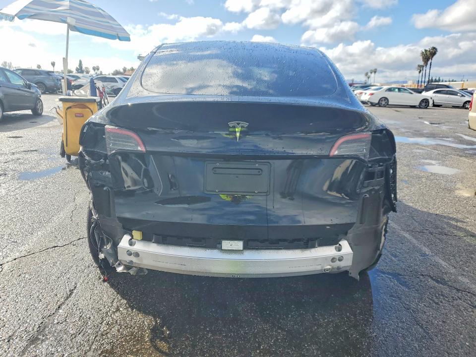 Photo 6 from auction – 2025 TESLA MODEL Y with VIN 7SAYGDED2SF321014