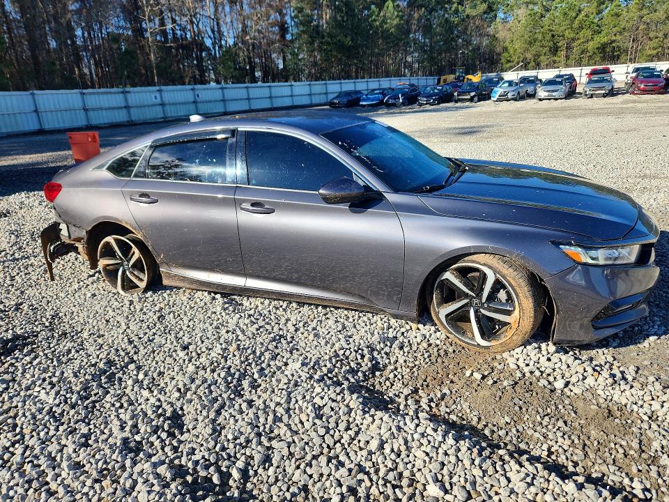 Photo 4 from auction – 2018 HONDA ACCORD with VIN 1HGCV1F39JA193591