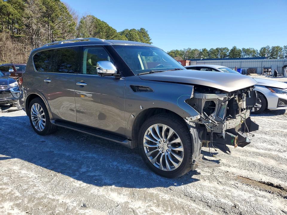 Photo 4 from auction – 2017 INFINITY QX80 with VIN JN8AZ2NF9H9644112