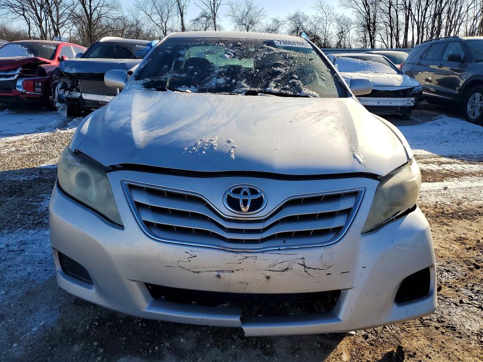 Foto 5 de la subasta – 2011 TOYOTA CAMRY BASE con VIN 4T1BF3EK8BU639995