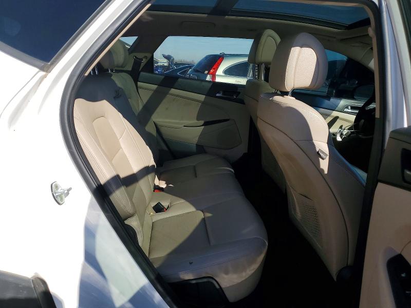 Photo 11 from auction – 2016 HYUNDAI TUCSON with VIN KM8J3CA24GU169739