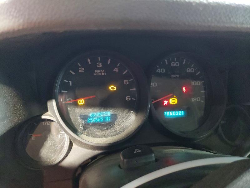 Zdjęcie 9 z aukcji – 2008 CHEVROLET SILVERADO z VIN 1GCEK14C38E144800