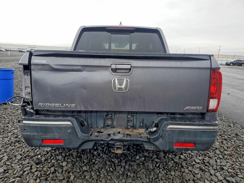 Photo 6 from auction – 2019 HONDA RIDGELINE with VIN 5FPYK3F72KB011225
