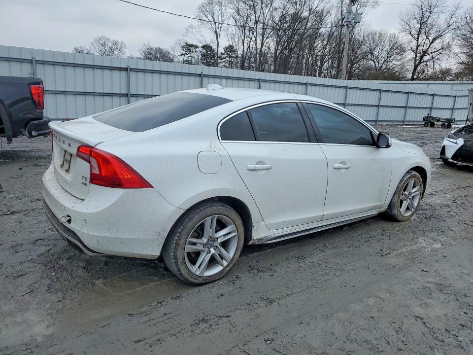 Photo 3 from auction – 2014 VOLVO S60 T5 with VIN YV1612FH4E2296940