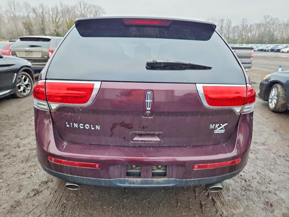 Photo 6 from auction – 2011 LINCOLN MKX with VIN 2LMDJ8JKXBBJ10164
