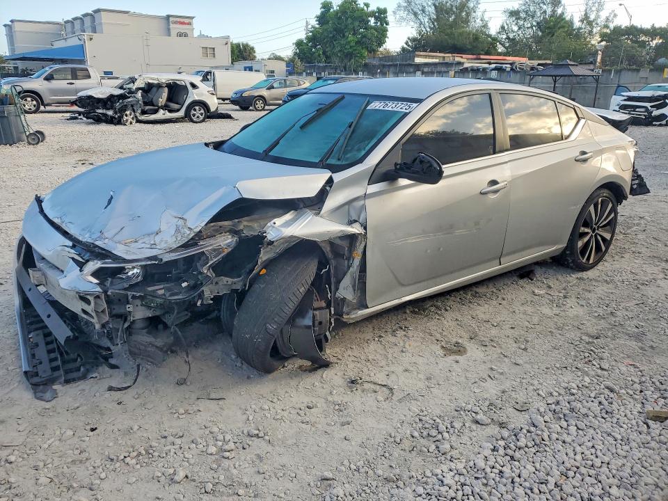 NISSAN ALTIMA 2020 with VIN 1N4BL4BV5LC238418 - Photo from auction
