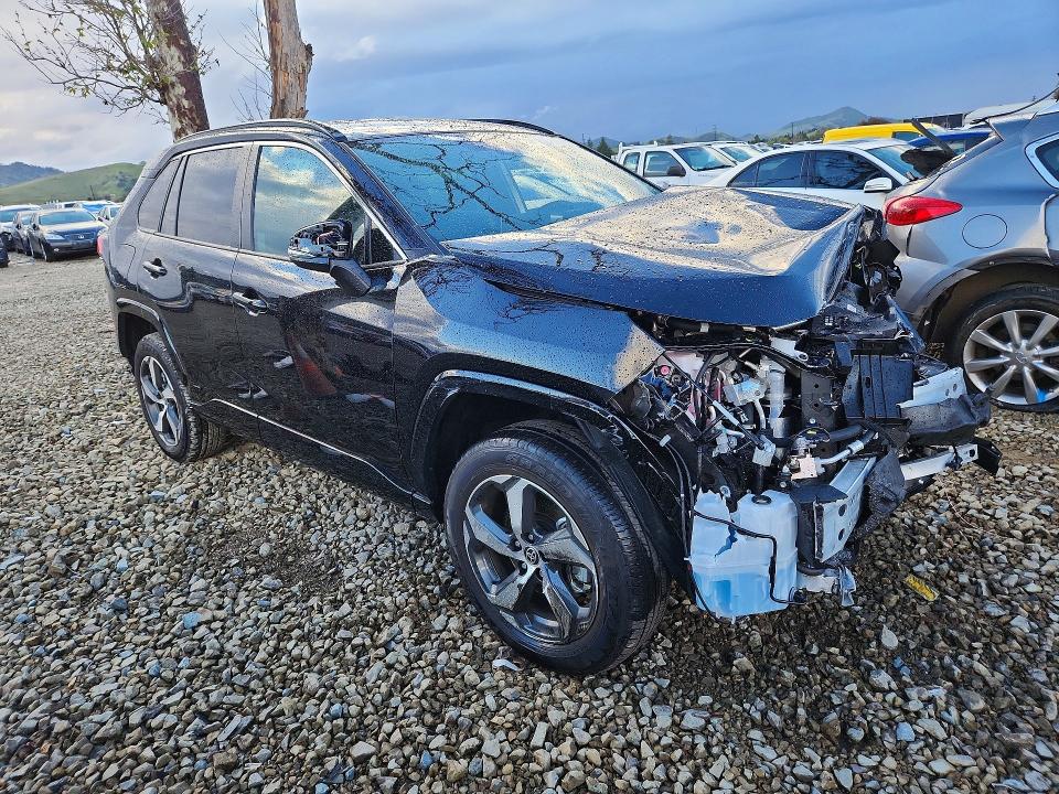 Photo 4 from auction – 2025 TOYOTA RAV4 with VIN JTMCB3FV4SD277466