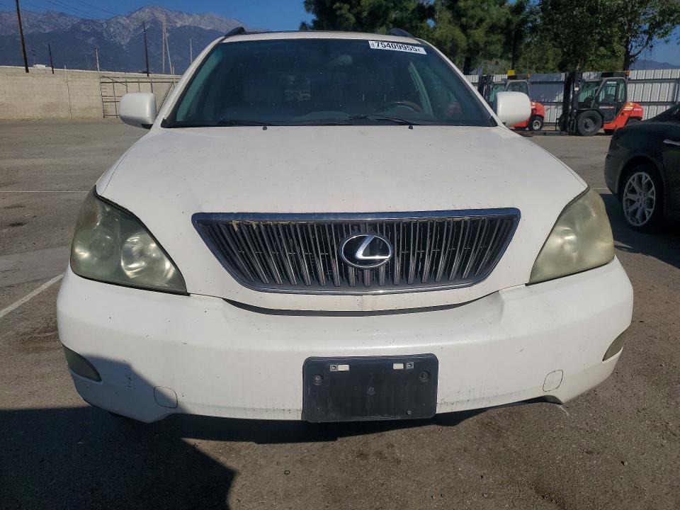 Photo 5 from auction – 2005 LEXUS RX with VIN 2T2GA31U95C038687