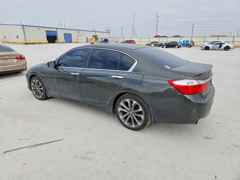 Photo 2 from auction – 2013 HONDA ACCORD with VIN 1HGCR2F58DA117263