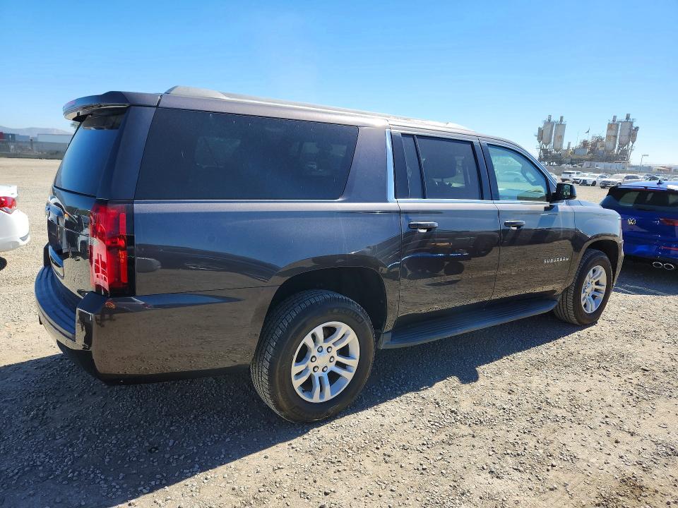 Photo 3 from auction – 2018 CHEVROLET SUBURBAN with VIN 1GNSCGKC6JR190889