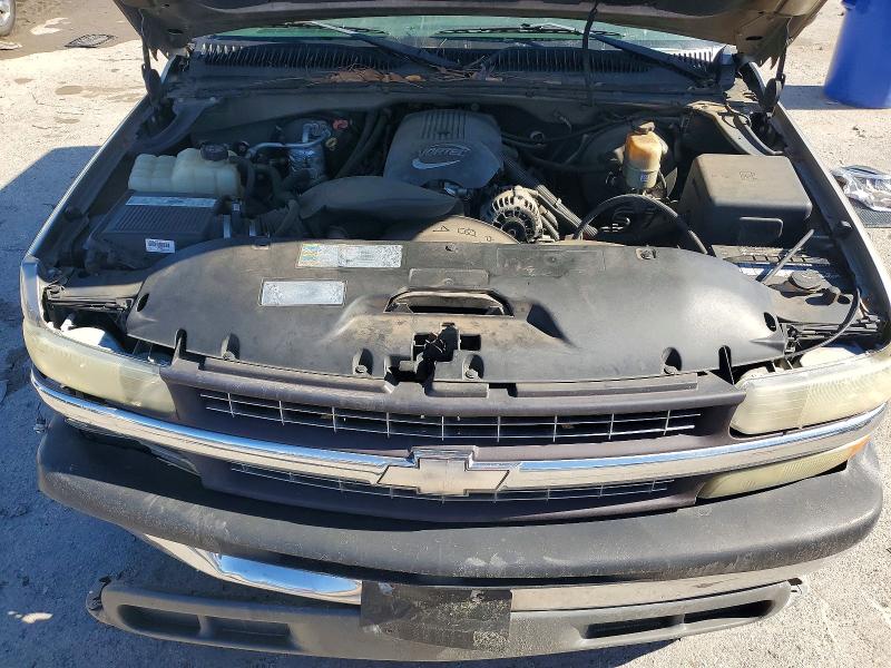 Photo 11 from auction – 2002 CHEVROLET SILVERADO with VIN 2GCEC19V221422554