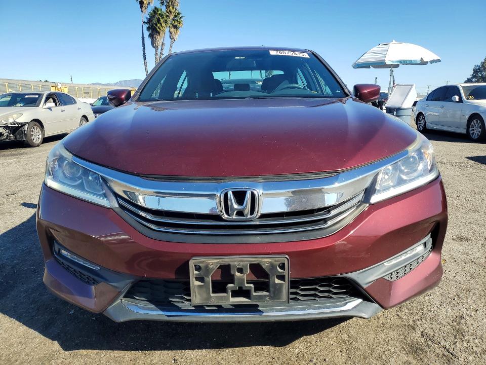 Photo 5 from auction – 2016 HONDA ACCORD with VIN 1HGCR2F58GA162143