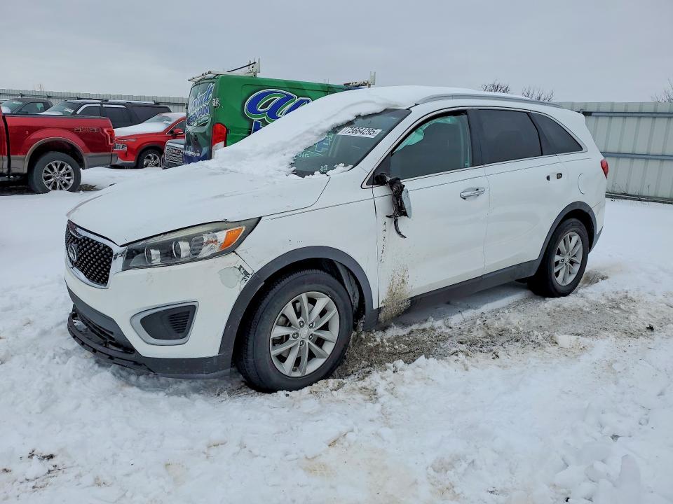 KIA SORENTO 2017 with VIN 5XYPGDA39HG267301 - Photo from auction