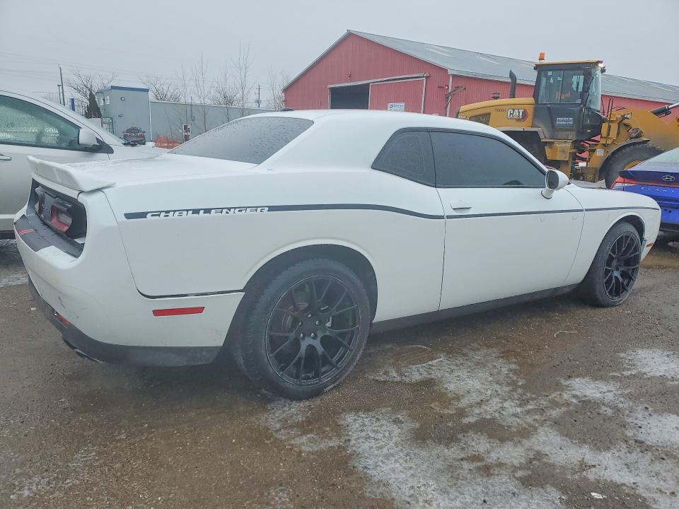 Photo 3 from auction – 2017 DODGE CHALLENGER with VIN 2C3CDZAG3HH584617