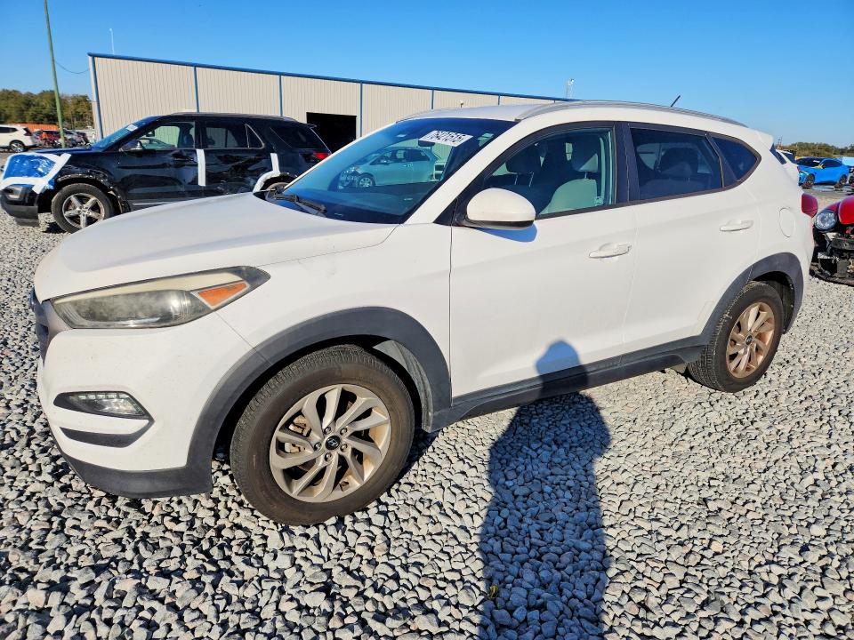 HYUNDAI TUCSON LIM 2016 with VIN KM8J33A4XGU092151 - Photo from auction