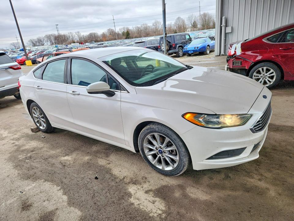 Photo 4 from auction – 2017 FORD FUSION with VIN 3FA6P0H79HR349036