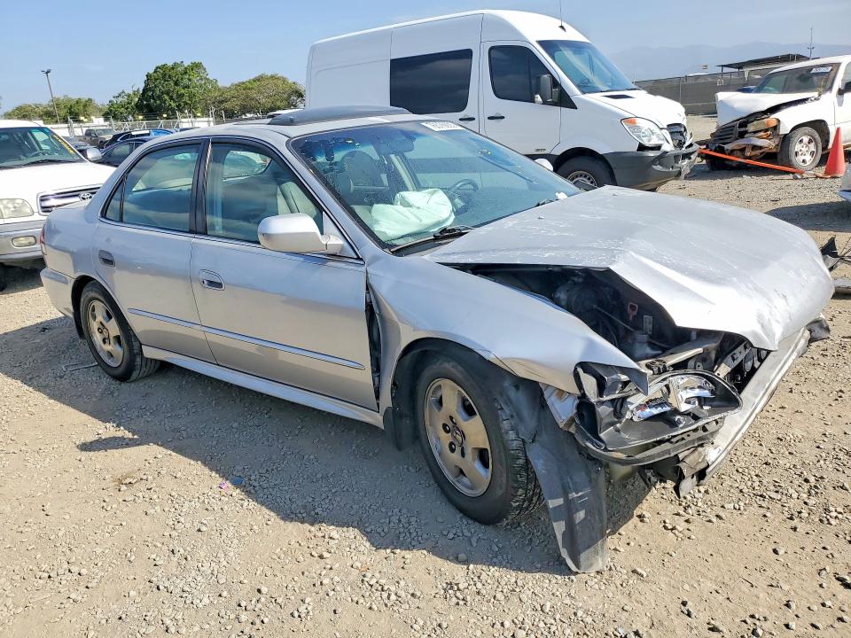 Photo 4 from auction – 2002 HONDA ACCORD with VIN 1HGCG165X2A045866