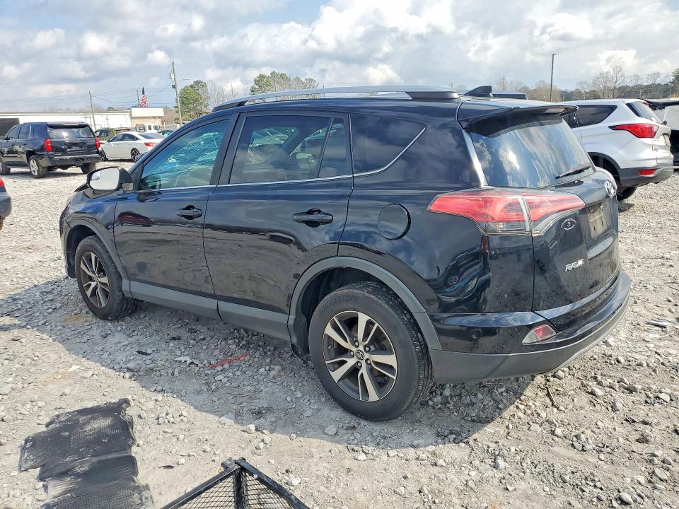 Photo 2 from auction – 2017 TOYOTA RAV4 with VIN 2T3WFREV1HW347989