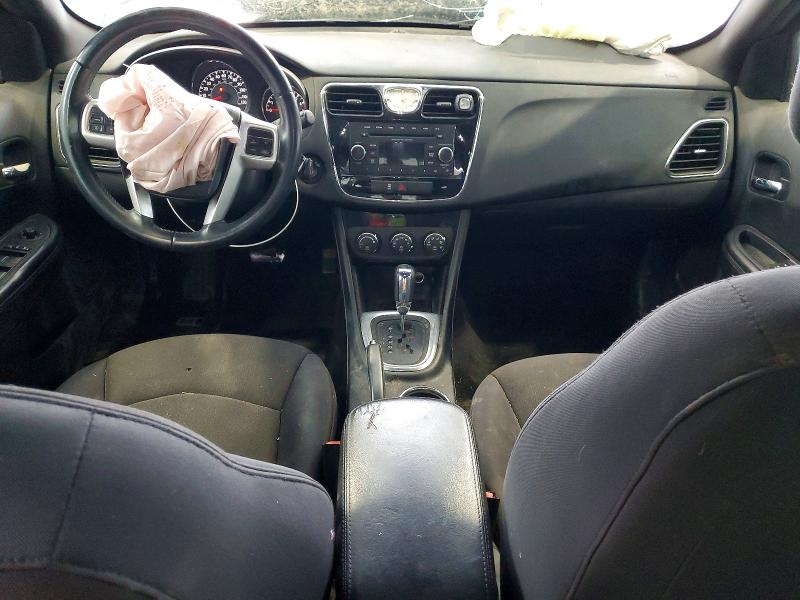 Photo 8 from auction – 2013 CHRYSLER 200 with VIN 1C3CCBBB1DN579995