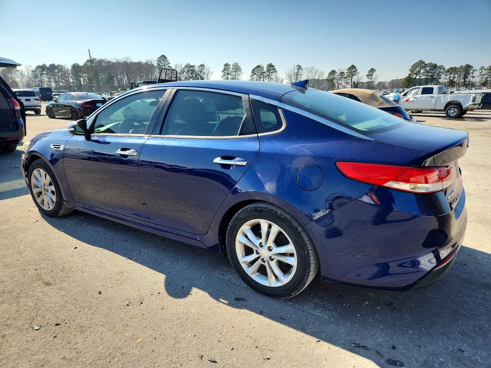 Photo 2 from auction – 2016 KIA OPTIMA EX with VIN 5XXGU4L38GG102493