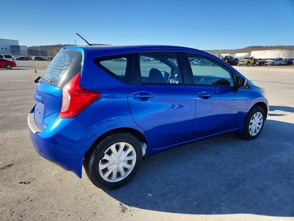 Photo 3 from auction – 2015 NISS VERSA NOTE with VIN 3N1CE2CP3FL374944