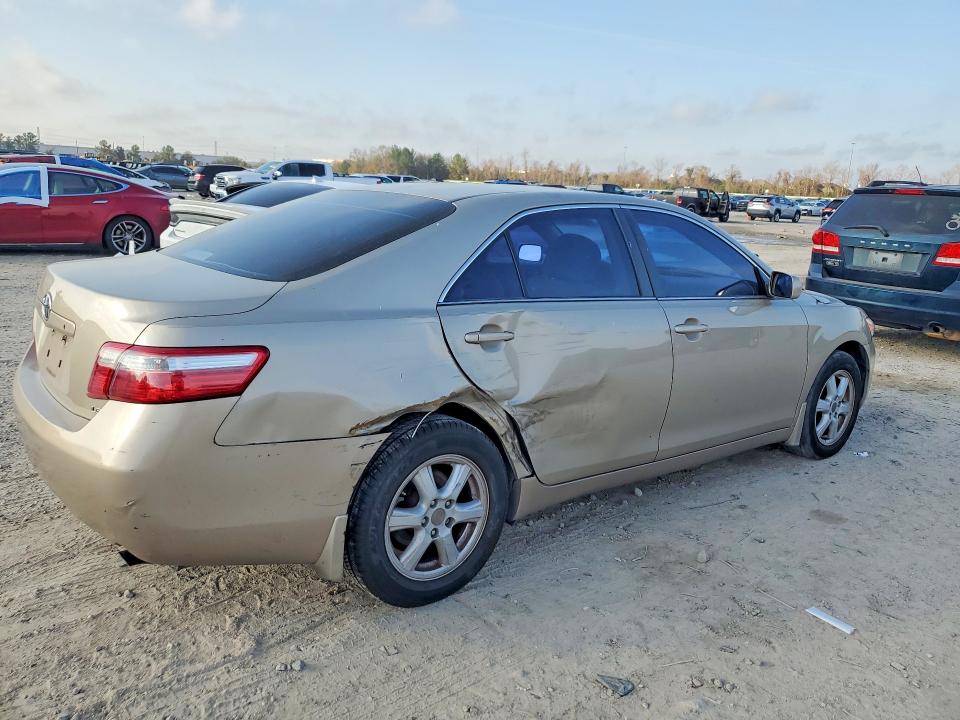 Photo 3 from auction – 2007 TOYOTA CAMRY with VIN 4T1BE46K97U085557