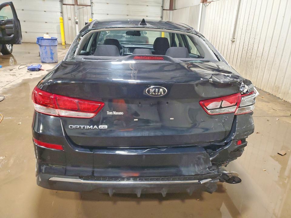 Photo 6 from auction – 2019 KIA OPTIMA with VIN 5XXGT4L32KG349701