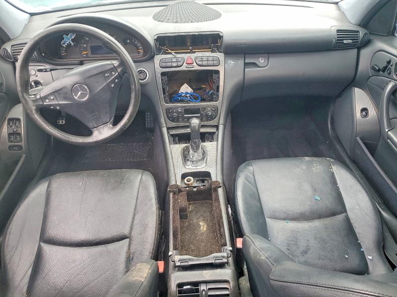 Photo 8 from auction – 2004 MERCEDES-BENZ C with VIN WDBRF64J74F482169