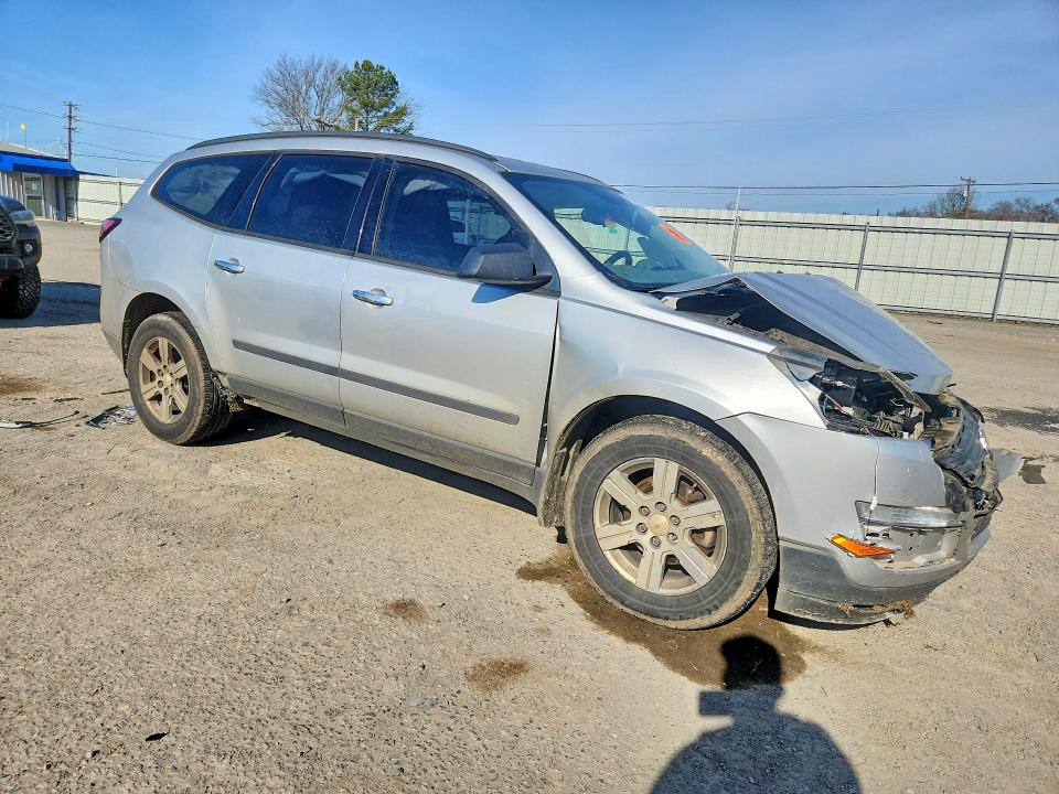Photo 4 from auction – 2016 CHEVROLET TRAVERSE with VIN 1GNKRFED8GJ119083