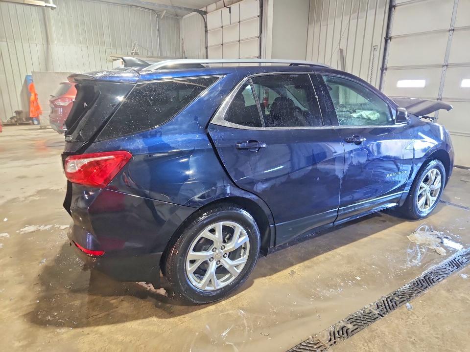 Photo 3 from auction – 2020 CHEVROLET EQUINOX LT with VIN 3GNAXUEV7LS692631