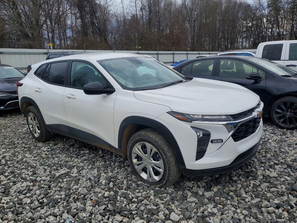 Photo 4 from auction – 2025 CHEVROLET TRAX LS with VIN KL77LFEP2SC169305