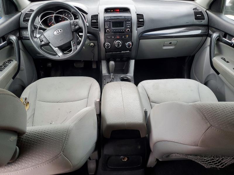 Photo 8 from auction – 2011 KIA SORENTO with VIN 5XYKT3A15BG163748