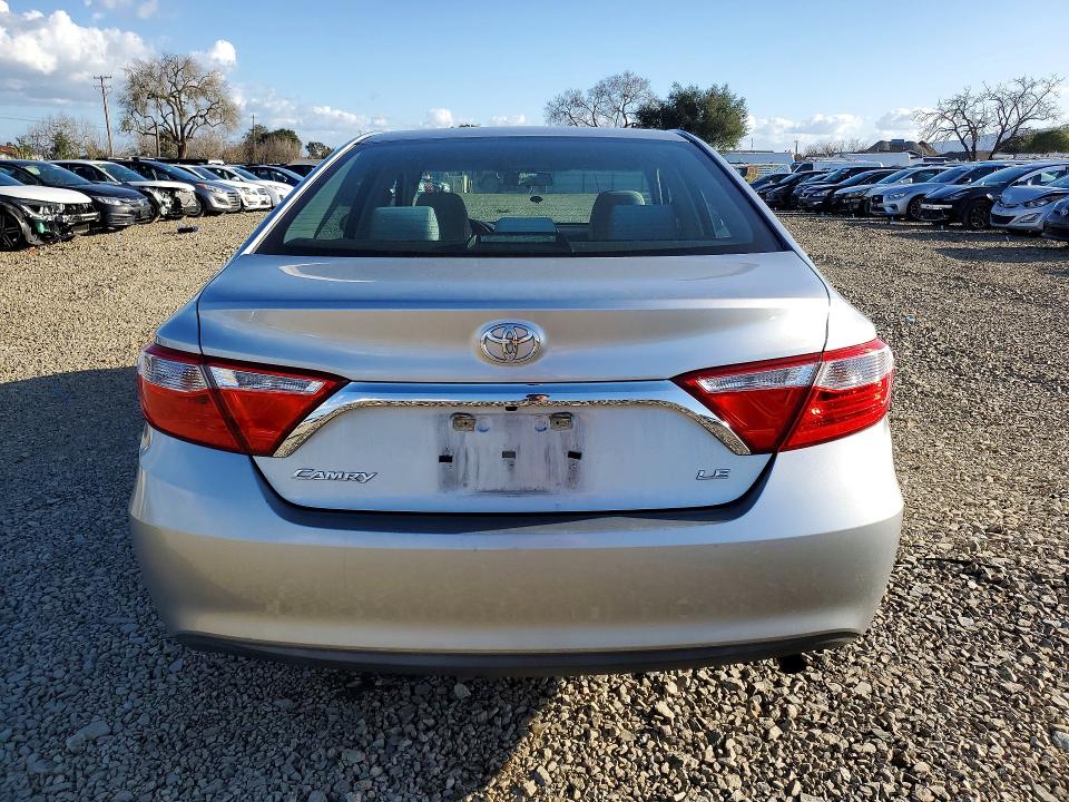 صورة رقم 6 من المزاد - 2015 TOYOTA CAMRY LE مع VIN 4T1BF1FK3FU486032