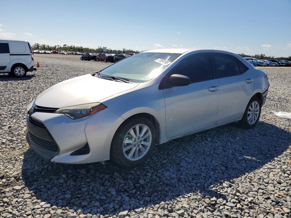 TOYOTA COROLLA 2018 with VIN 2T1BURHE4JC989557 - Photo from auction