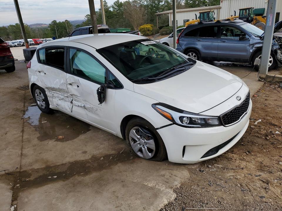 Photo 4 from auction – 2017 KIA FORTE with VIN KNAFK5A82H5725522