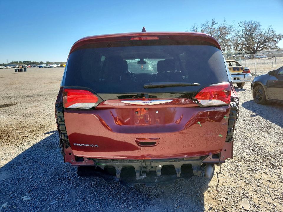 Photo 6 from auction – 2019 CHRYSLER PACIFICA with VIN 2C4RC1BG5KR665421