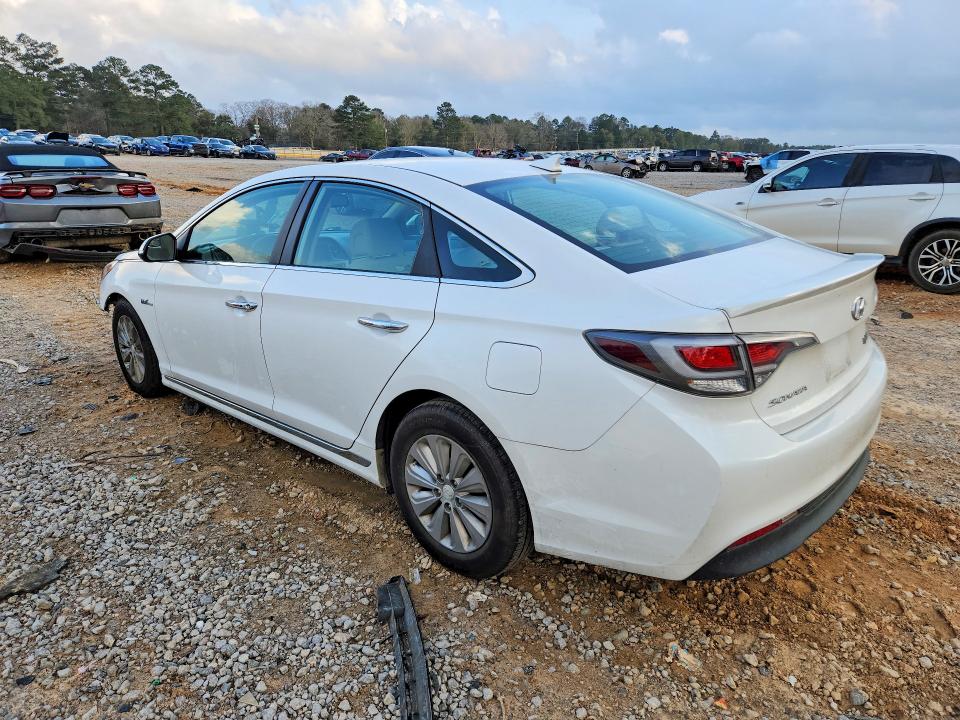 Photo 2 from auction – 2017 HYUNDAI SONATA with VIN KMHE24L12HA060407
