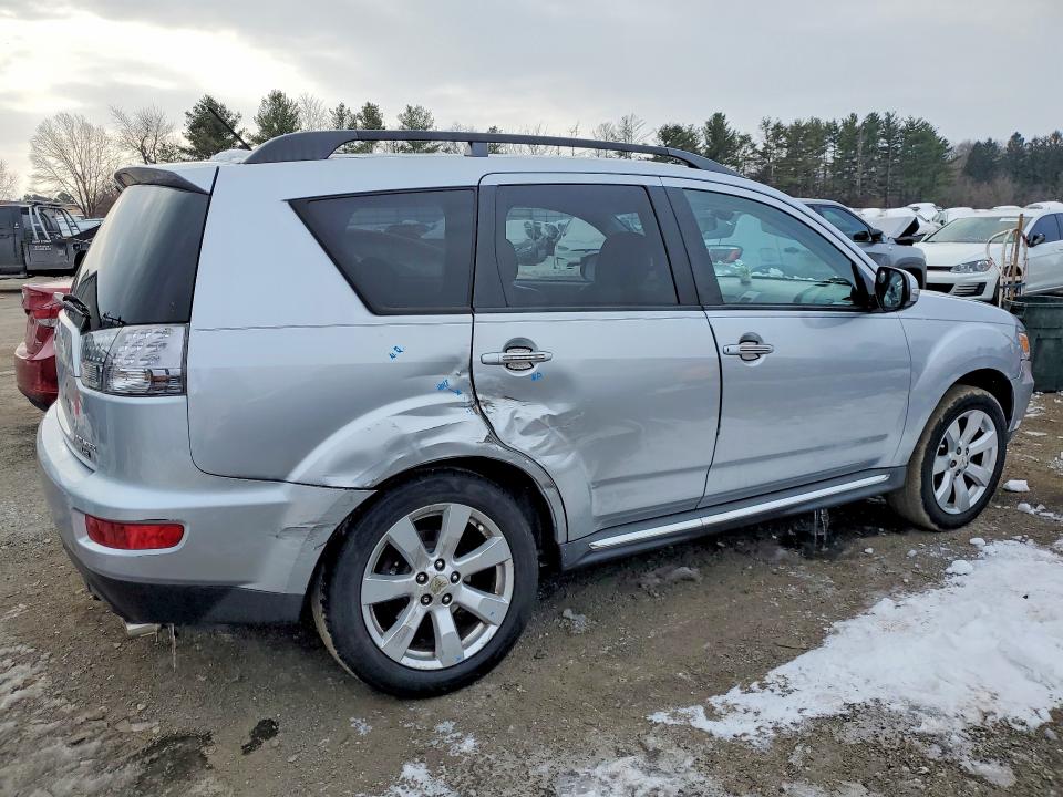 Photo 3 from auction – 2010 MITSUBISHI OUTLANDER with VIN JA4JS4AX1AZ006334