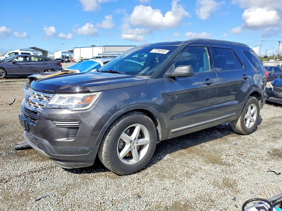 FORD EXPLORER 2018 with VIN 1FM5K7D8XJGB44281 - Photo from auction