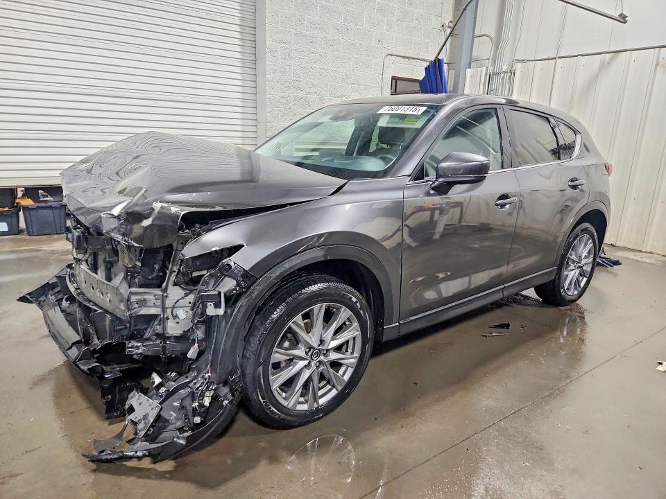 MAZDA CX-5 2021 with VIN JM3KFBDM2M1368123 - Photo from auction