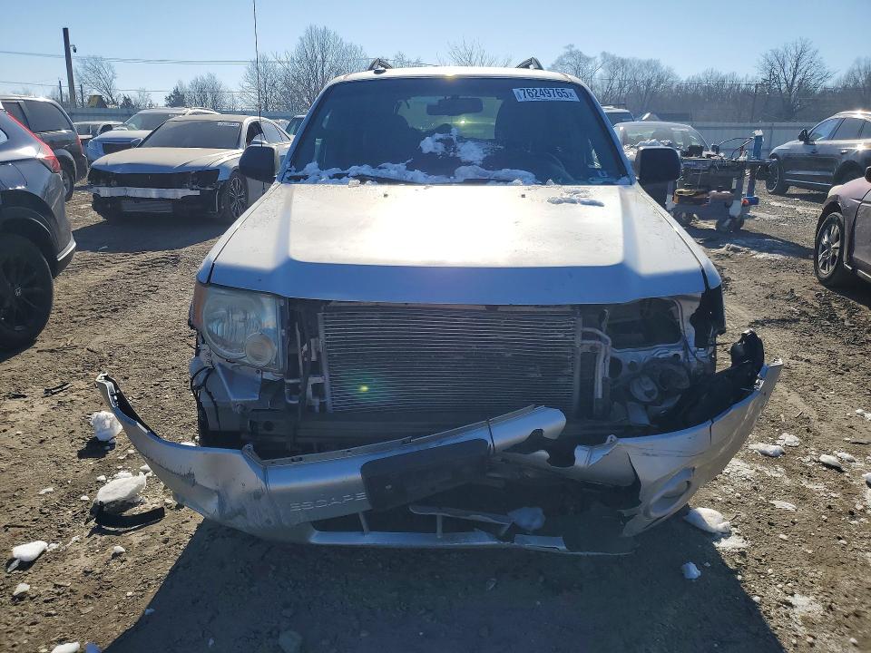 Photo 5 from auction – 2012 FORD ESCAPE with VIN 1FMCU0D71CKB37901